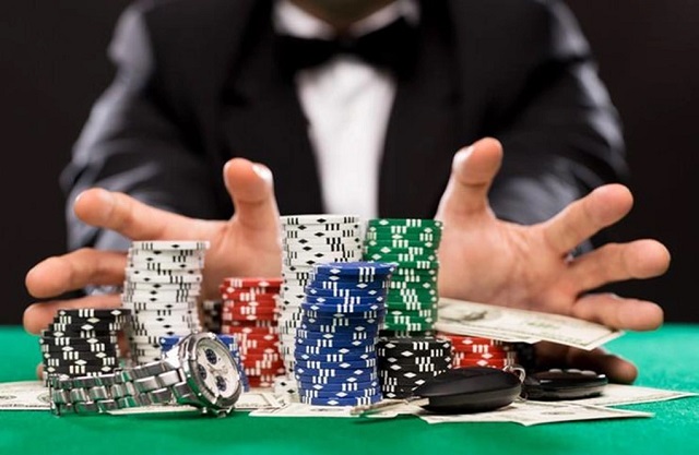 Tìm hiểu chi tiết cách chơi Poker như thế nào đúng chuẩn Tìm hiểu chi tiết cách chơi Poker như thế nào đúng chuẩn
