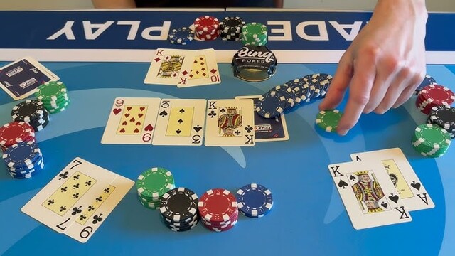 Học cách kiểm soát cảm xúc tại các bàn Poker Học cách kiểm soát cảm xúc tại các bàn Poker