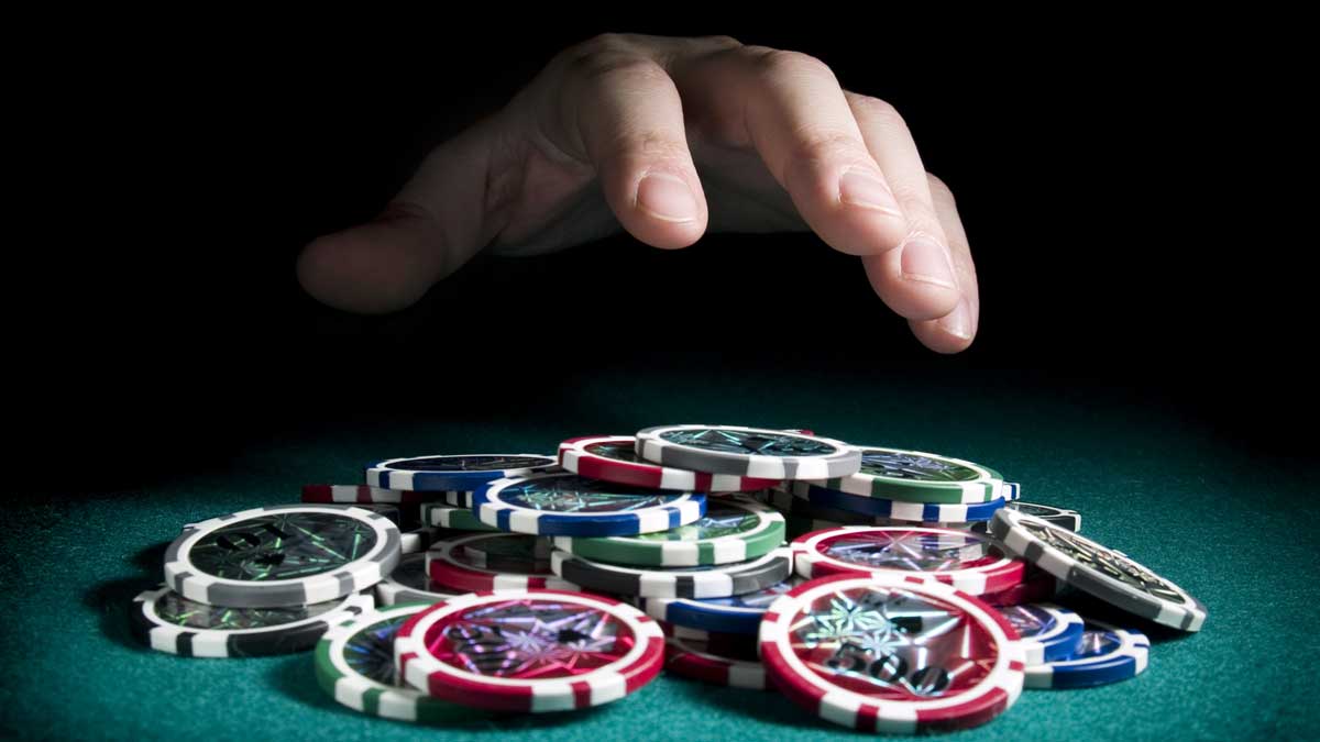 Ví dụ cách thực hiện 3bet trong một ván Poker Ví dụ cách thực hiện 3bet trong một ván Poker